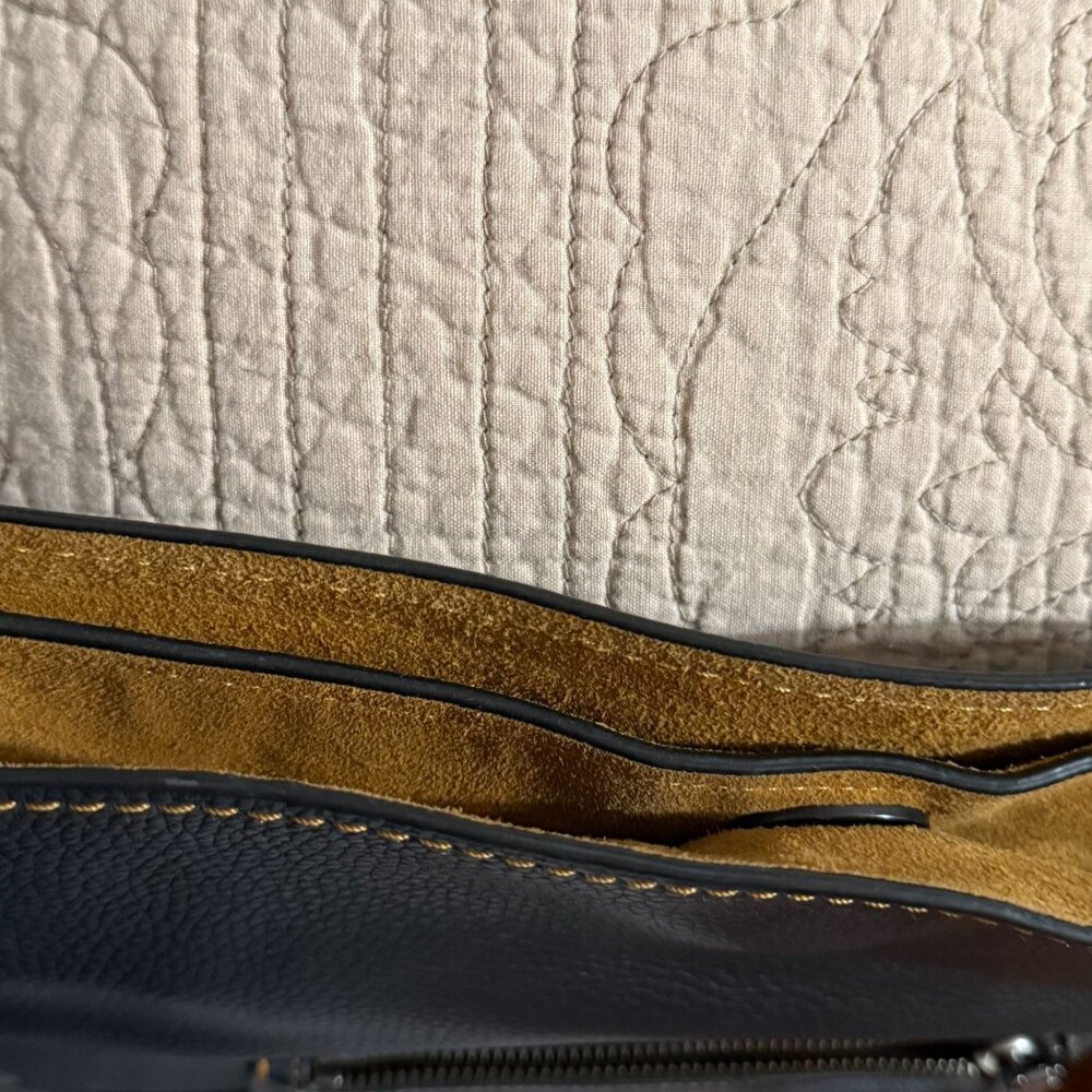 Coach pebbled Leather Duffle Shoulder Bag Twist Lock Classic Black - Picture 11 of 16